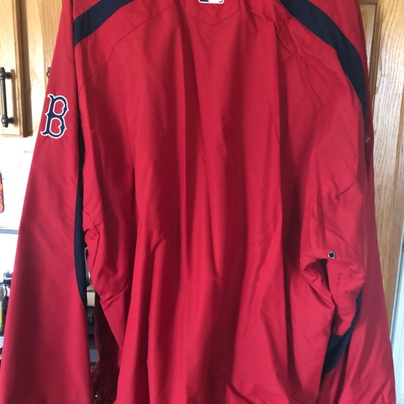 Red socks pull over jacket - Picture 2 of 5